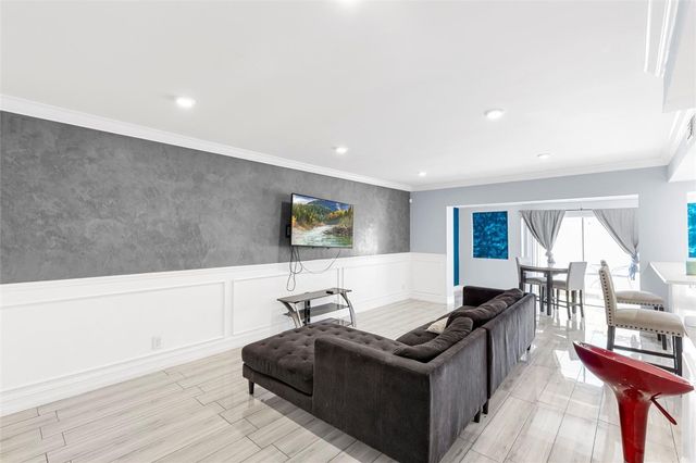 1521 NW 80th Avenue G, Margate, FL 33063