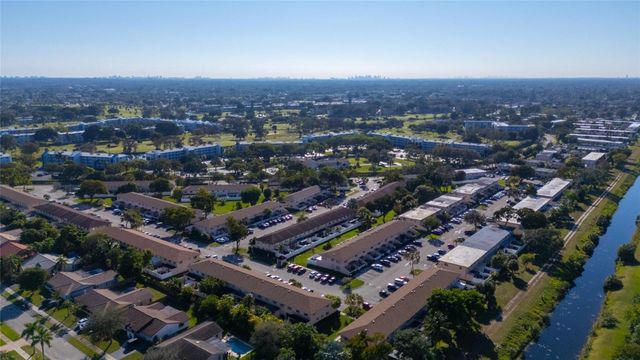 1521 NW 80th Avenue G, Margate, FL 33063