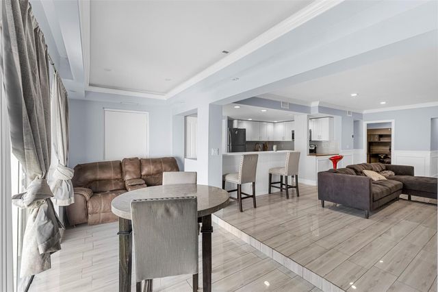 1521 NW 80th Avenue G, Margate, FL 33063