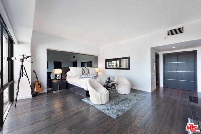 10445 Wilshire Boulevard 1905, Los Angeles, CA 90024