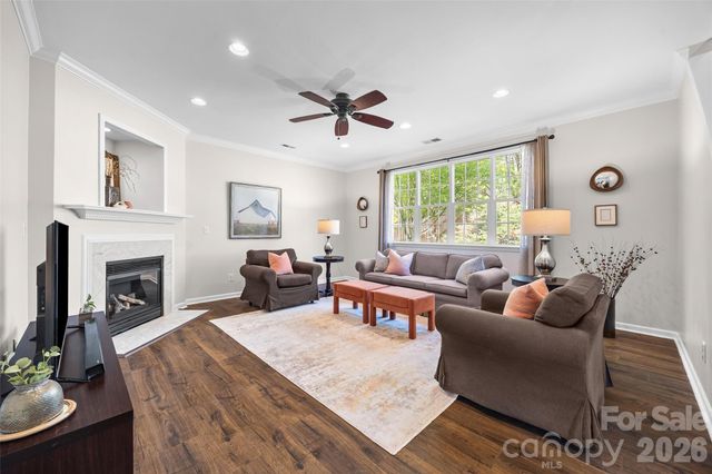 9916 Empire Woods Court, Charlotte, NC 28277