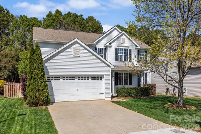 9916 Empire Woods Court, Charlotte, NC 28277