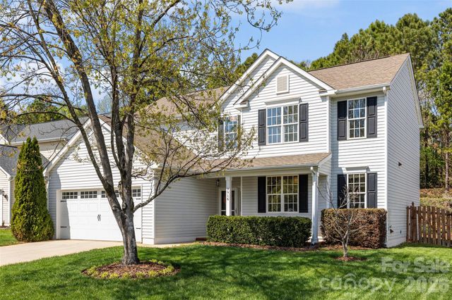 9916 Empire Woods Court, Charlotte, NC 28277