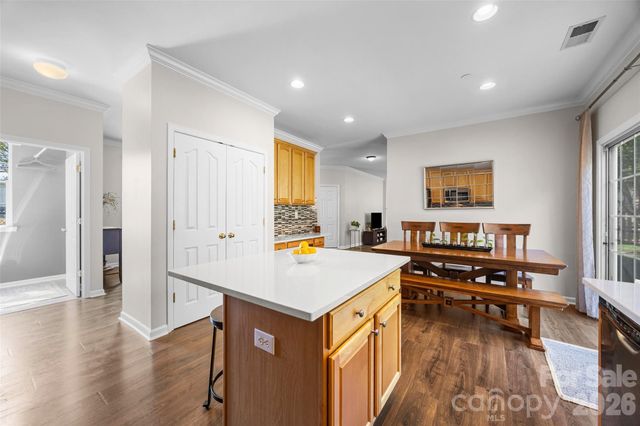 9916 Empire Woods Court, Charlotte, NC 28277