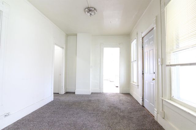 2122 Olive Street, Cedar Falls, IA 50613