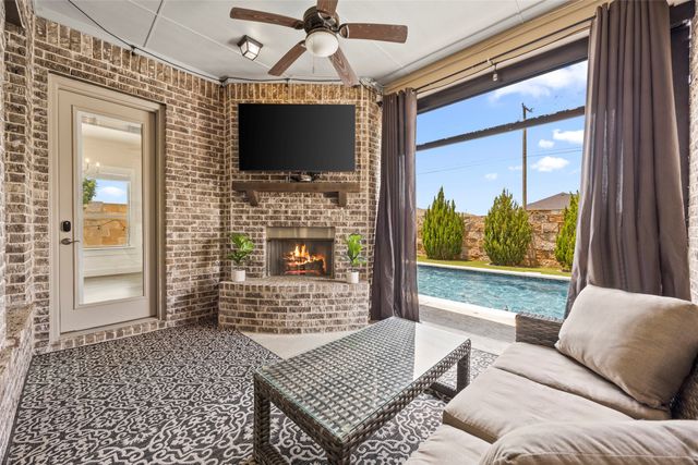 3001 Newsom Ridge Drive, Mansfield, TX 76063