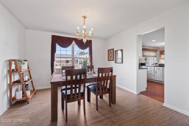 31 Kentucky Drive, Hazlet, NJ 07730