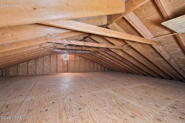 31 Kentucky Drive, Hazlet, NJ 07730