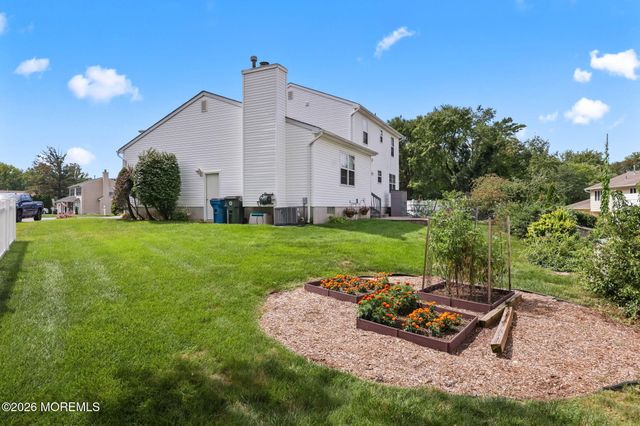 31 Kentucky Drive, Hazlet, NJ 07730