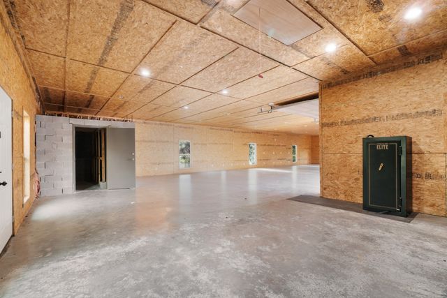 220 Laredo Drive, Reno, TX 75462