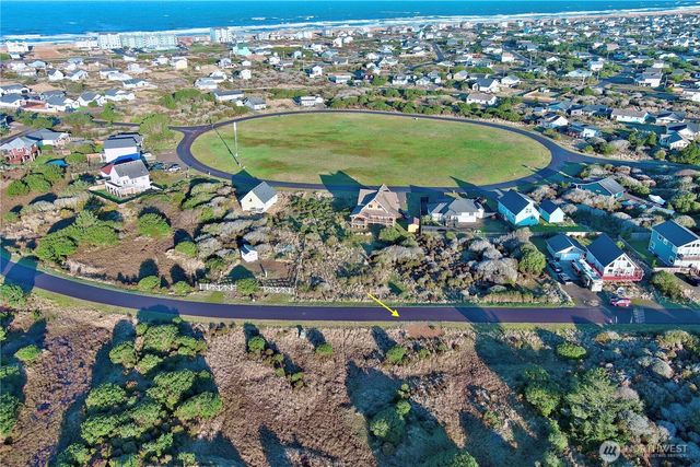 421 S Bel Air Loop, Ocean Shores, WA 98569