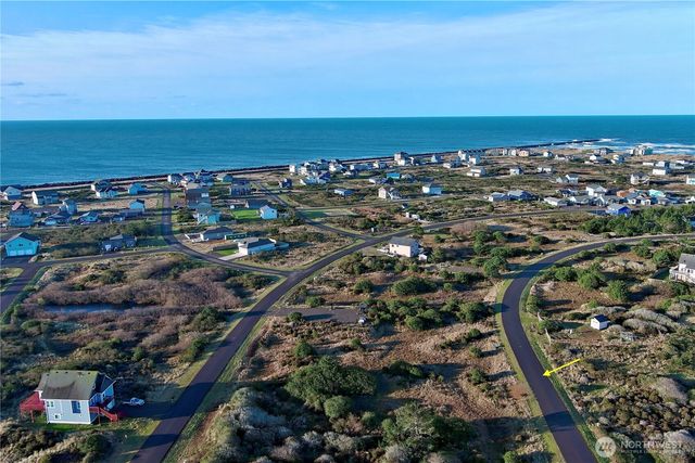 421 S Bel Air Loop, Ocean Shores, WA 98569