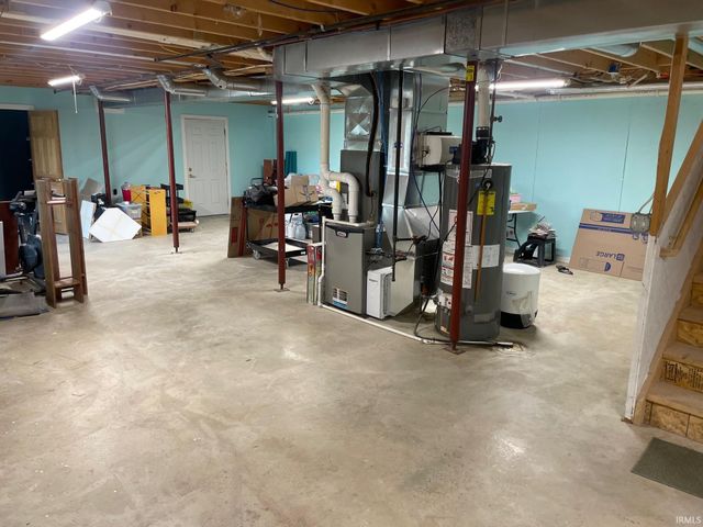 8585 8A Road, Plymouth, IN 46563