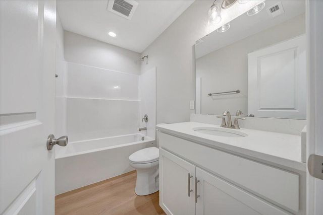 20 Island Green RD, Daleville, VA 24083