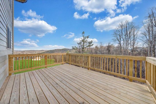 20 Island Green RD, Daleville, VA 24083