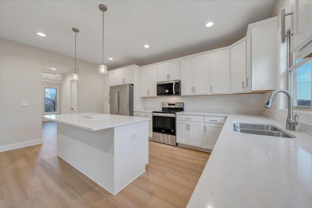 20 Island Green RD, Daleville, VA 24083