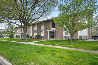 4202 62nd Street 6, Urbandale, IA 50322