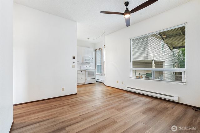 913 917 13th Avenue, Seattle, WA 98122