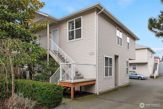 913 917 13th Avenue, Seattle, WA 98122