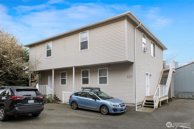 913 917 13th Avenue, Seattle, WA 98122