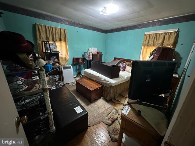 1 N CLIFTON DR, Williamsport, MD 21795