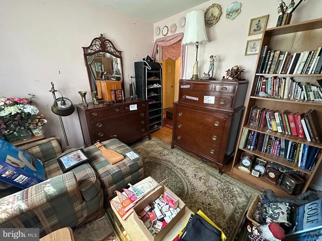 1 N CLIFTON DR, Williamsport, MD 21795