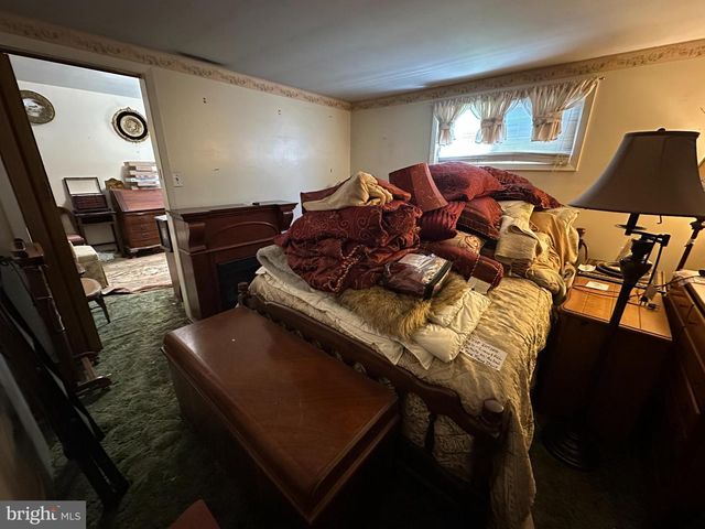 1 N CLIFTON DR, Williamsport, MD 21795