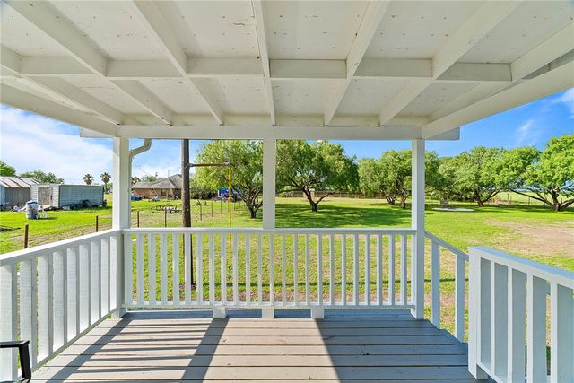 5983 County Road 42 Road, Robstown, TX 78380