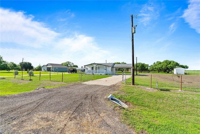 5983 County Road 42 Road, Robstown, TX 78380