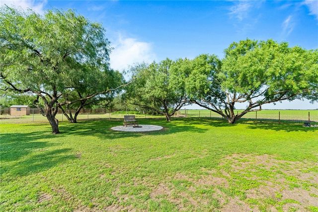 5983 County Road 42 Road, Robstown, TX 78380