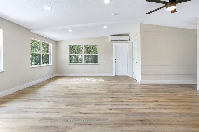 451 E 5TH STREET, Chuluota, FL 32766