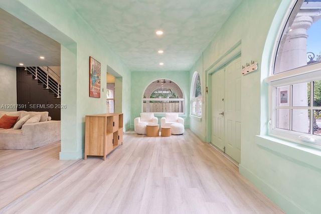 22 NE 44th St 0, Miami, FL 33137