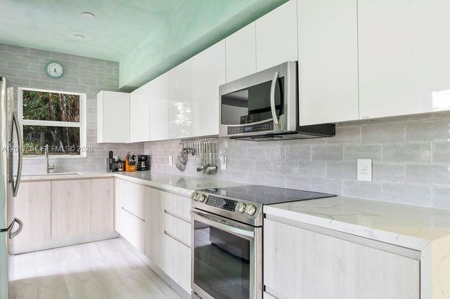 22 NE 44th St 0, Miami, FL 33137