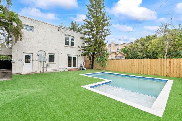 22 NE 44th St 0, Miami, FL 33137