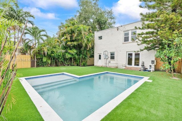 22 NE 44th St 0, Miami, FL 33137