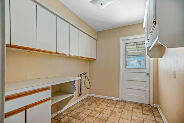 1106 Brookhollow Drive, Port Lavaca, TX 77979