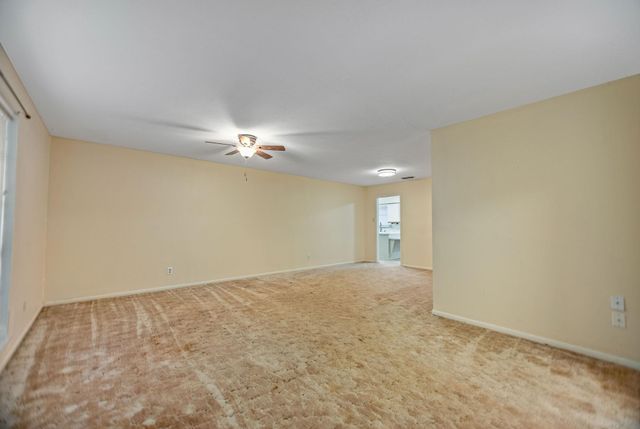 1106 Brookhollow Drive, Port Lavaca, TX 77979