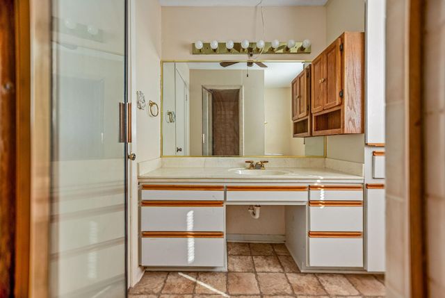 1106 Brookhollow Drive, Port Lavaca, TX 77979