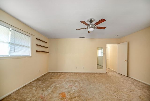 1106 Brookhollow Drive, Port Lavaca, TX 77979