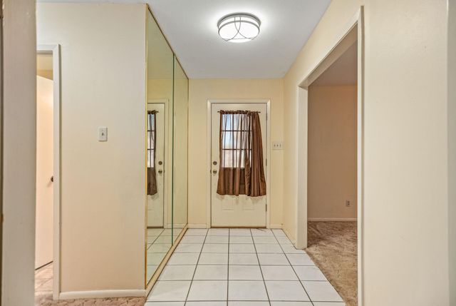 1106 Brookhollow Drive, Port Lavaca, TX 77979