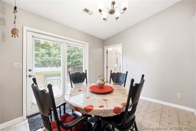 3006 Bluegrass Court, Jeffersonville, IN 47130