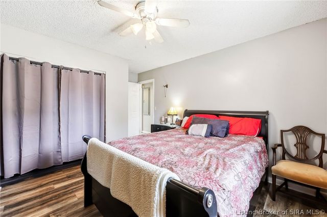 3006 Bluegrass Court, Jeffersonville, IN 47130