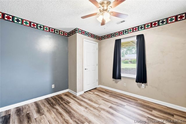 3006 Bluegrass Court, Jeffersonville, IN 47130