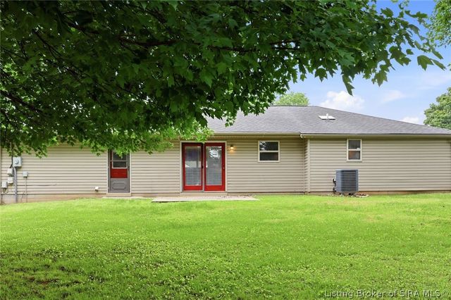 3006 Bluegrass Court, Jeffersonville, IN 47130