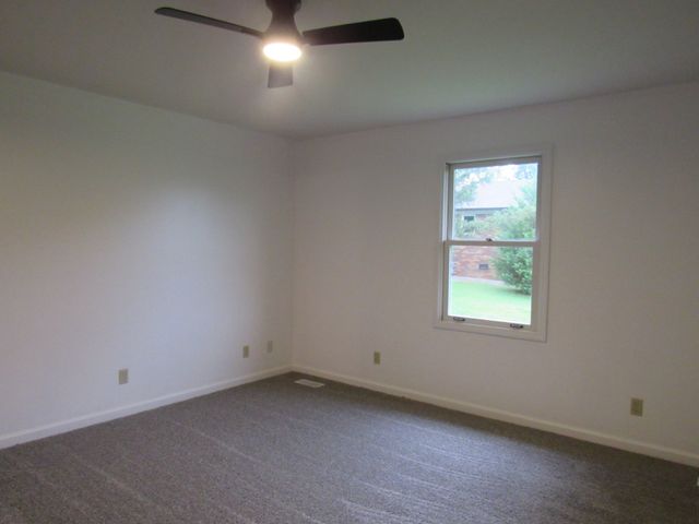 548 Cooper Dr, Mcminnville, TN 37110
