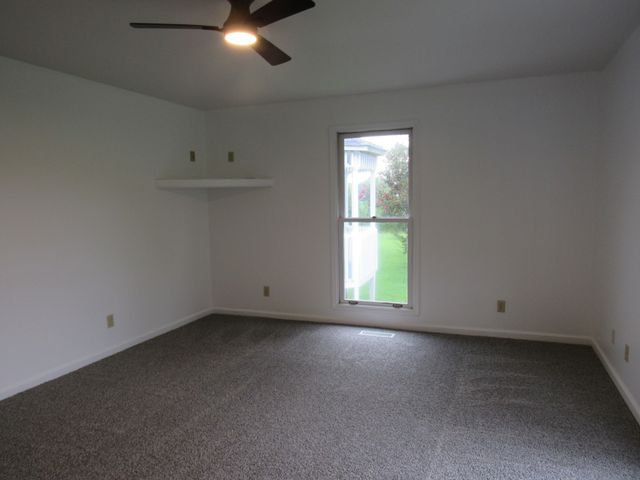 548 Cooper Dr, Mcminnville, TN 37110
