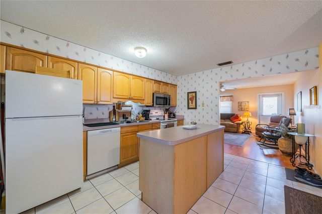 709 W BROCKTON PLACE NA, Sun City Center, FL 33573