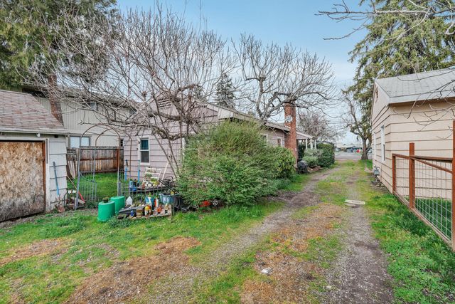 1212 Morrow Road, Medford, OR 97504