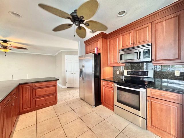6316 LAKE SUNRISE DRIVE, Apollo Beach, FL 33572
