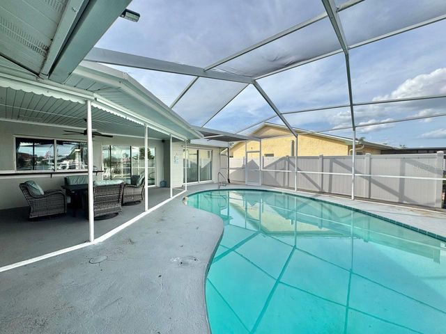 6316 LAKE SUNRISE DRIVE, Apollo Beach, FL 33572